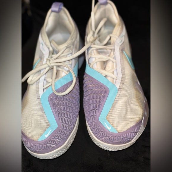 Nike Purple and Blue Athletic Shoes with Iridescent Design - Picture 5 of 12